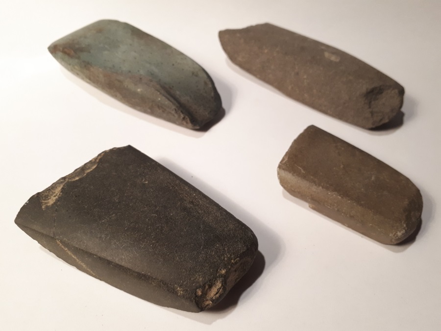 Kivikauden esineitä